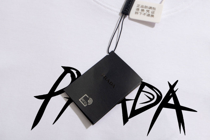 PRADA T-SHIRT