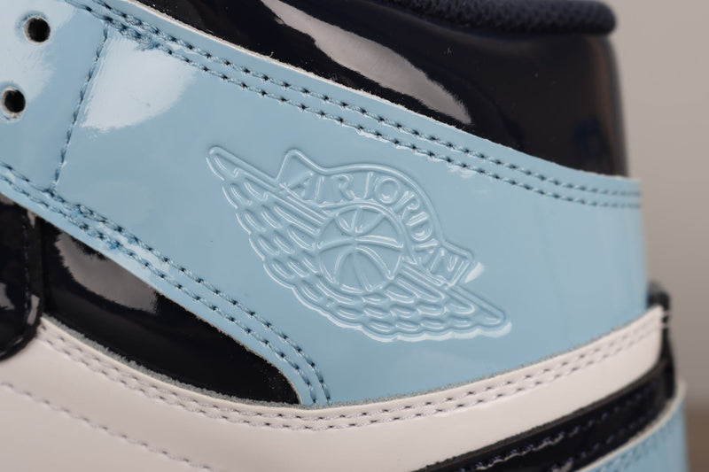 AJ1 RETRO HOGH UNC PATENT “BLUE CHILL”