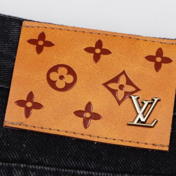 LV JEANS