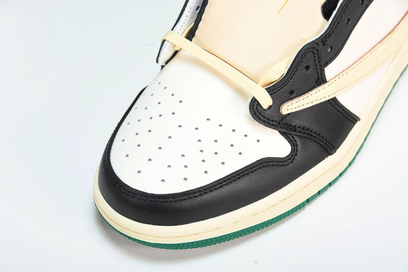 TRAVIS SCOTT x AJ1 LOW  x FRAGMENT DESIGN ‘PINE GREEN’