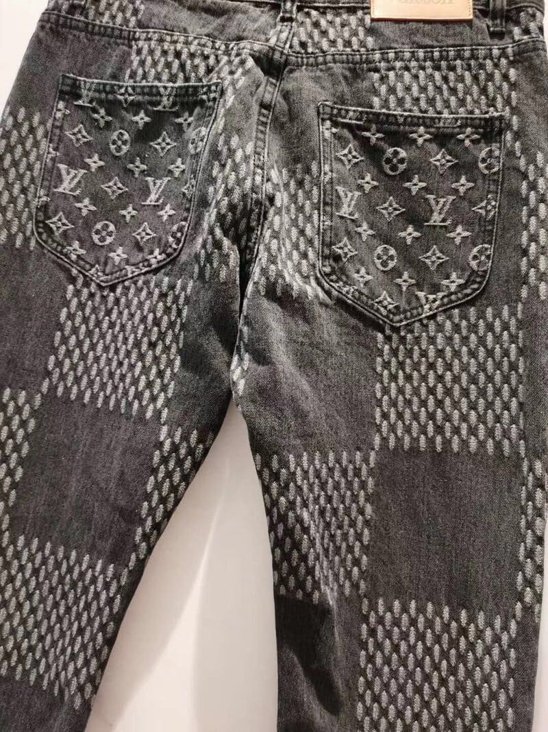 LV JEANS