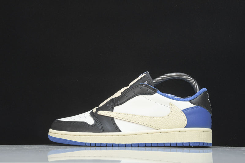 TRAVIS SCOTT AJ1 LOW x FRAGMENT ‘MILITARY BLUE’