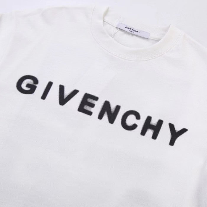 GIVENCHY T-SHIRT