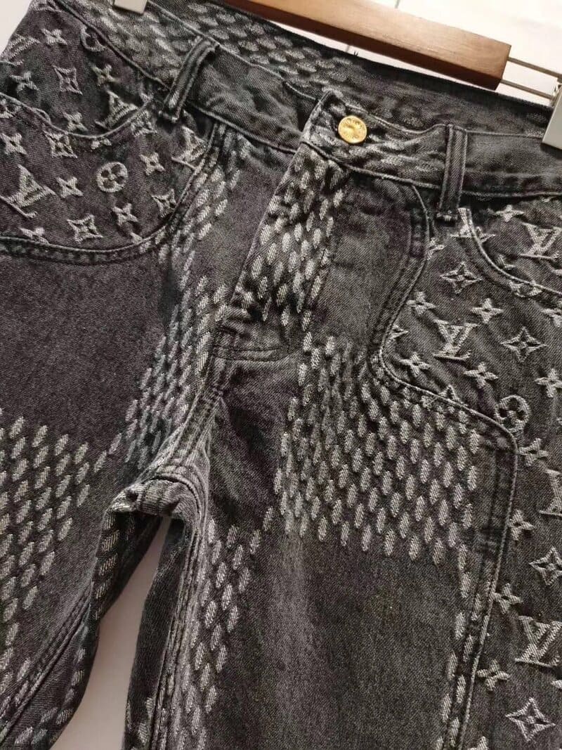 LV JEANS