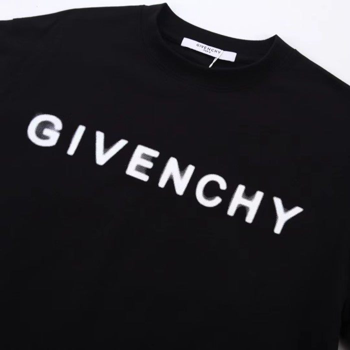 GIVENCHY T-SHIRT