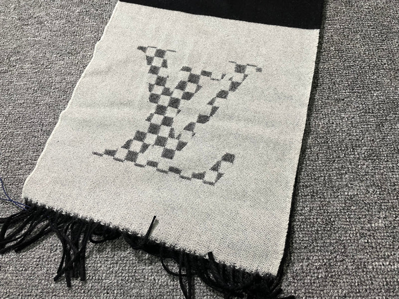 LV SCARF