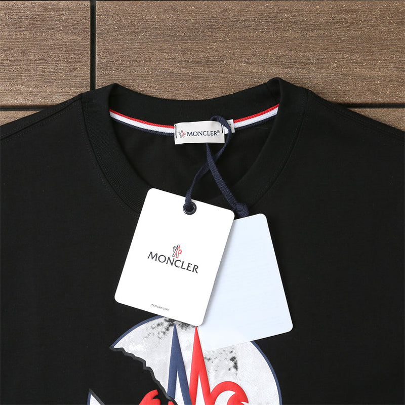 Moncler T-shirt