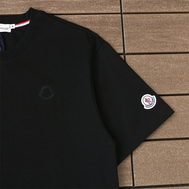 Moncler T-shirt