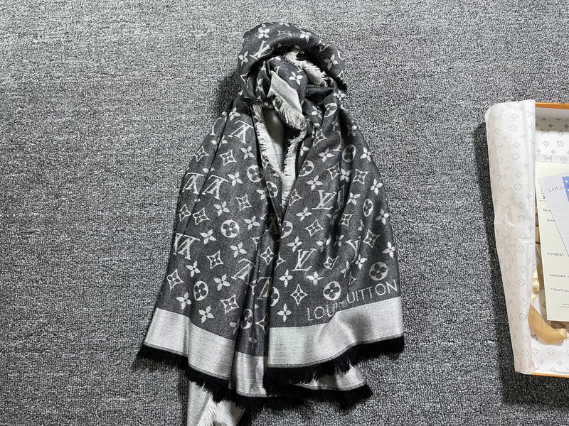 LV SCARF