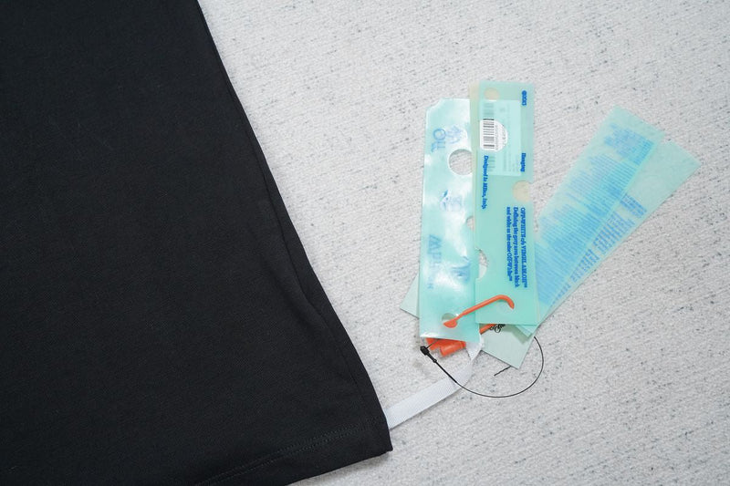 OFF WHITE T-SHIRT