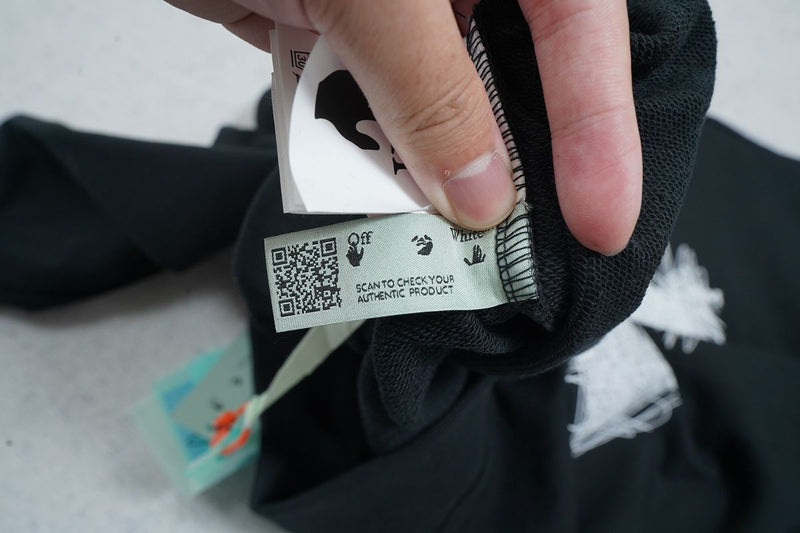 OFF WHITE HOODIE