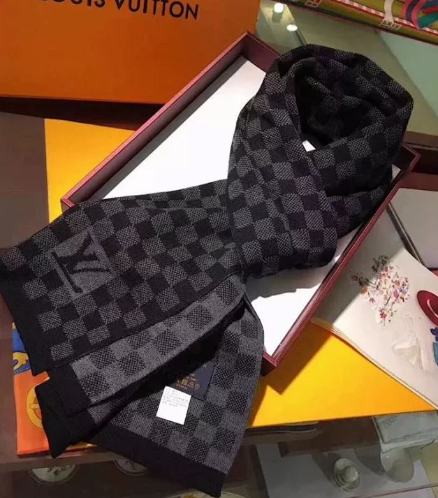 LV SCARF