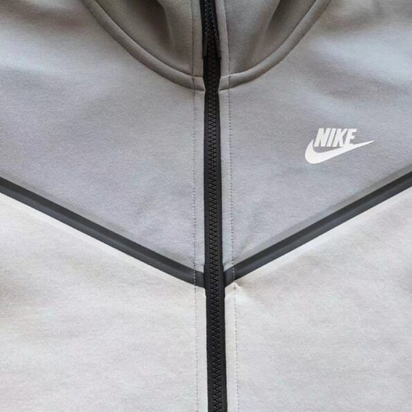 TECH FLEECE – (FULL)