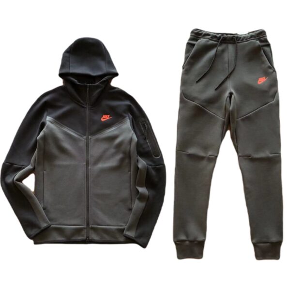 TECH FLEECE – (FULL)