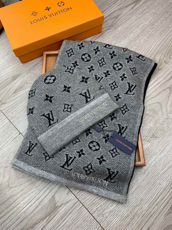 LV SET (BEANIE + SCARF)