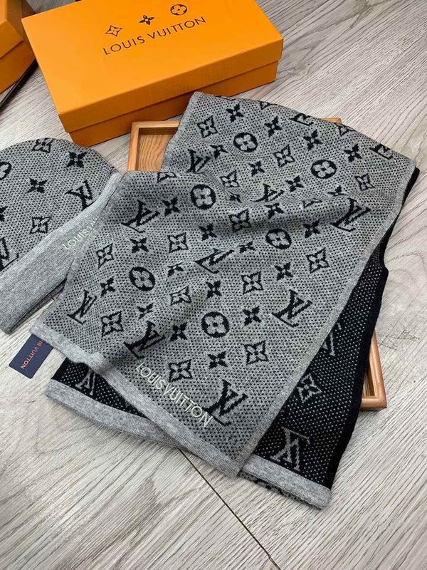 LV SET (BEANIE + SCARF)