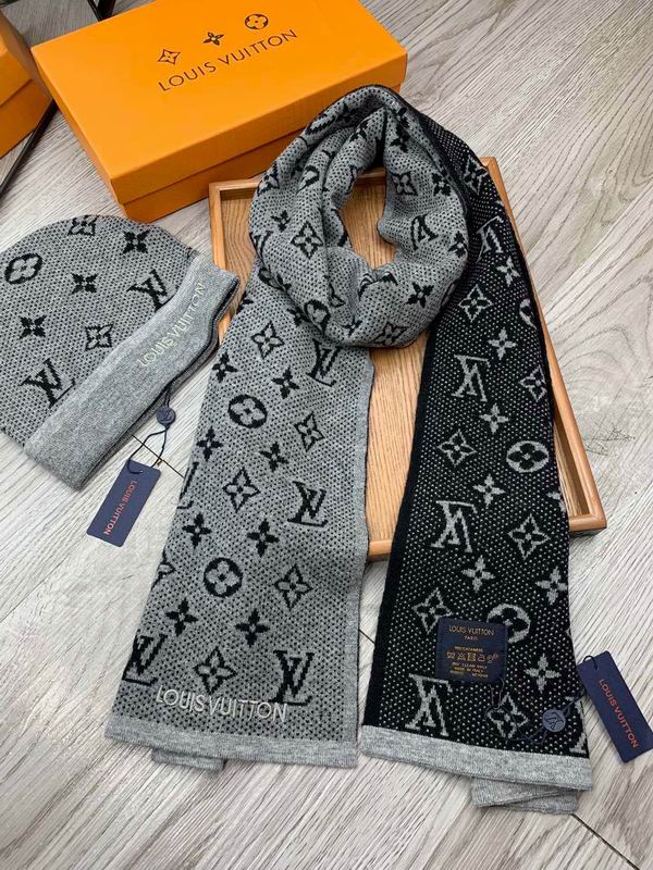 LV SET (BEANIE + SCARF)