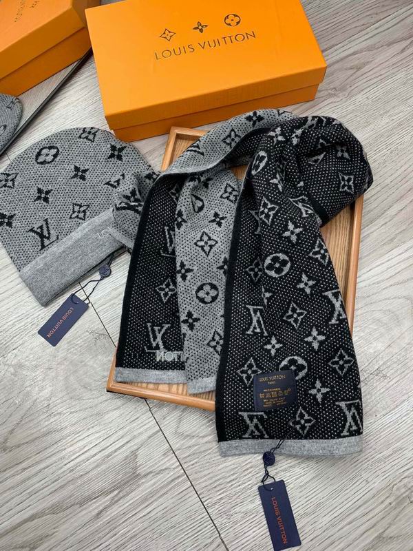 LV SET (BEANIE + SCARF)