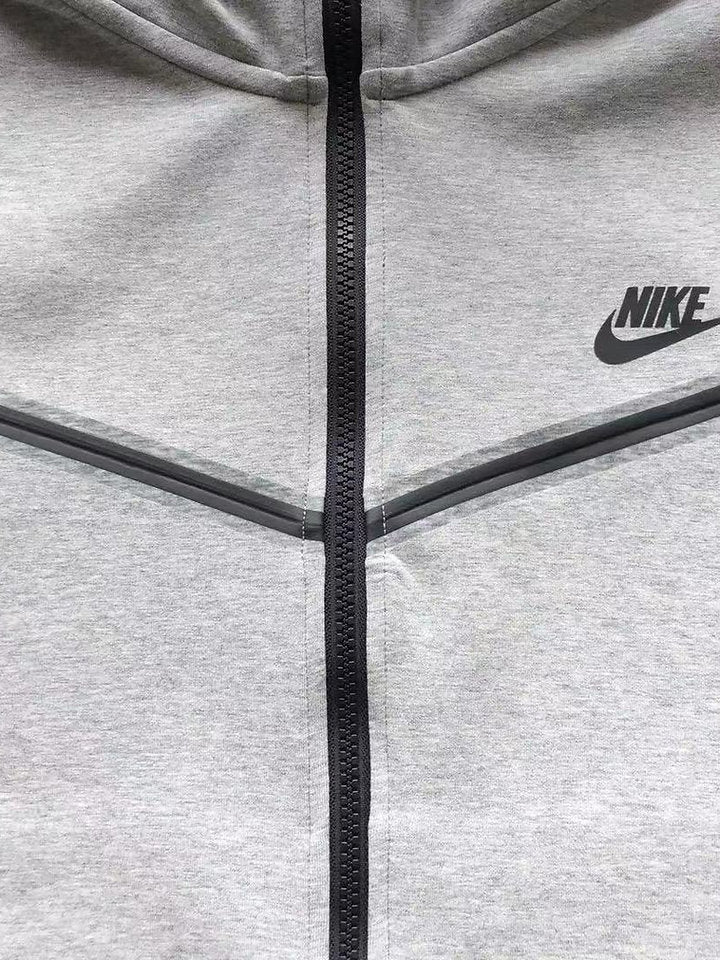 TECH FLEECE – (FULL)