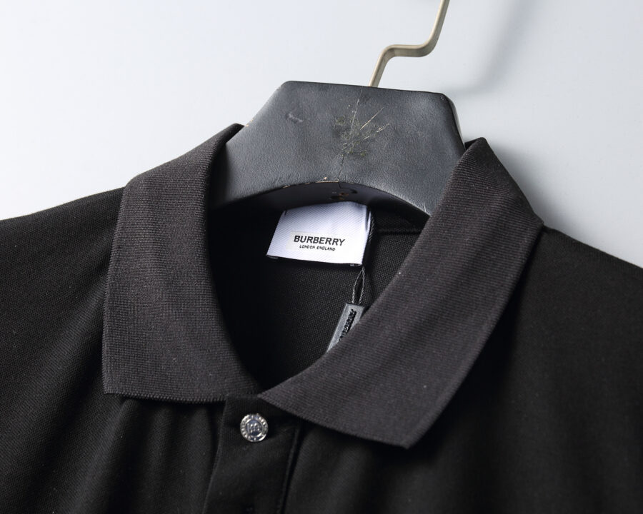 Burberry t-shirt - Image 3