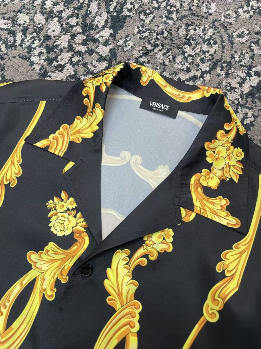 Versace short set - Image 2