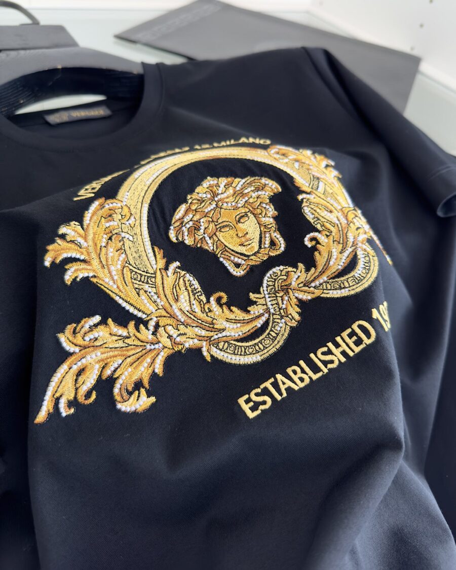 Versace t-shirt - Image 4