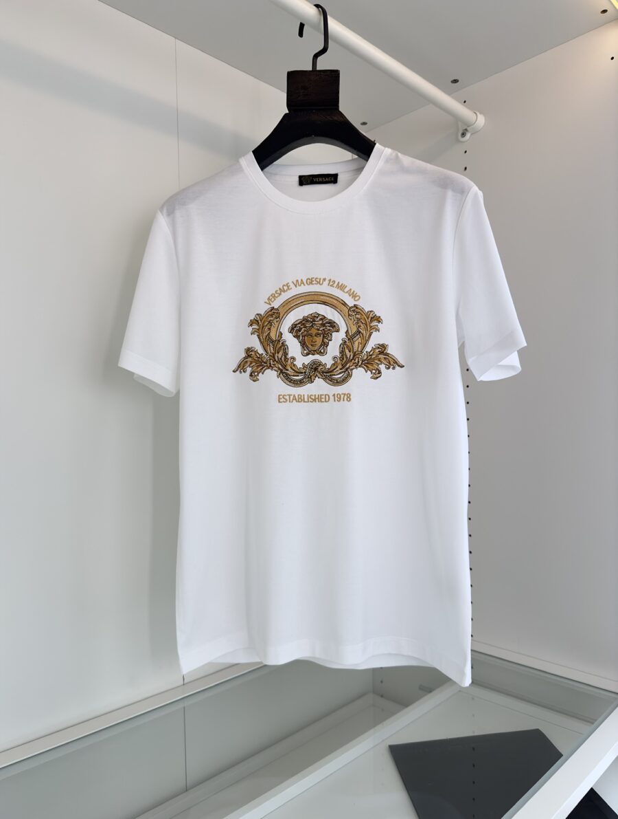 Versace t-shirt - Image 2