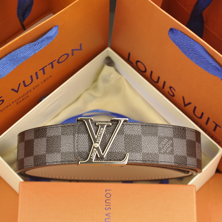 LOUIS VUITTON BELT