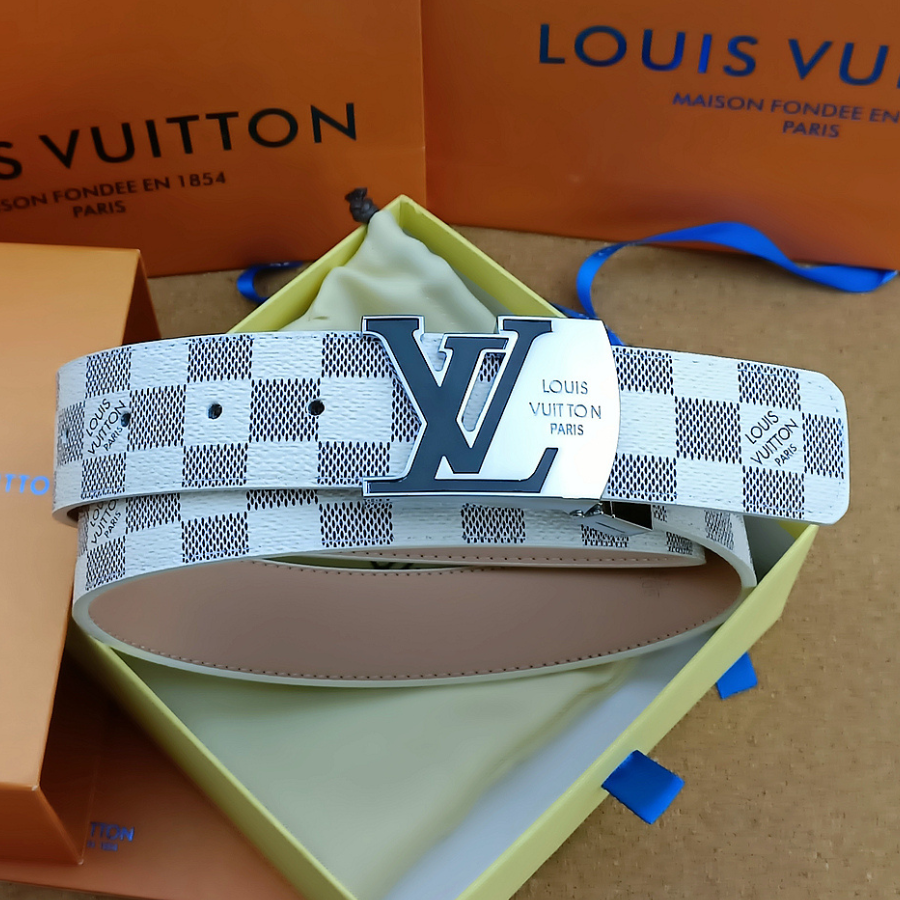 LOUIS VUITTON BELT