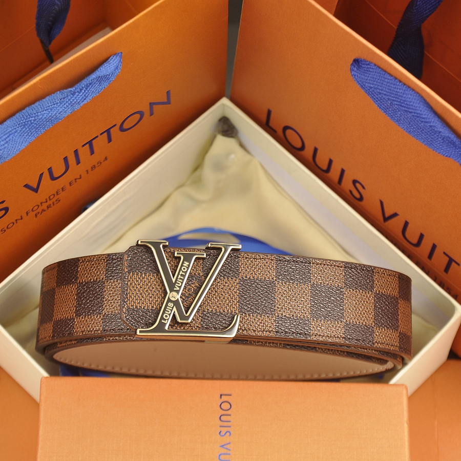 LOUIS VUITTON BELT