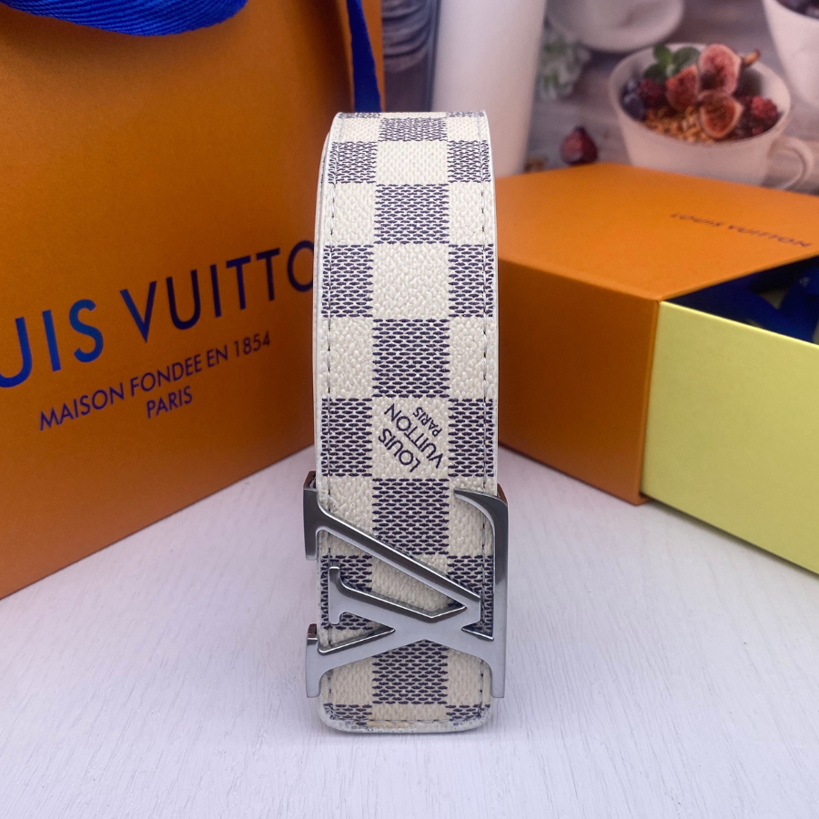 LOUIS VUITTON BELT