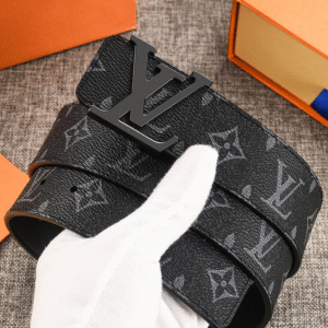 Louis vuitton belt
