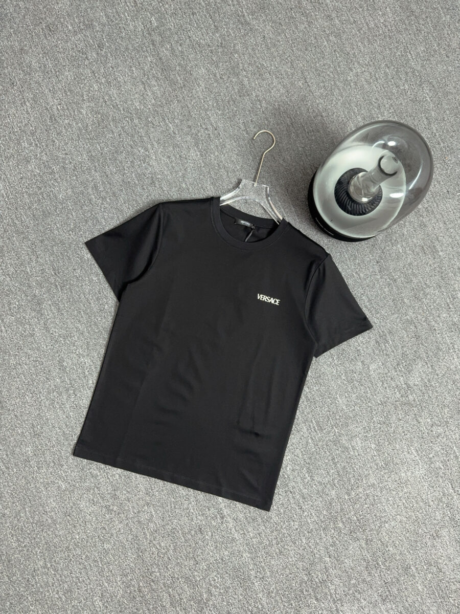 Versace t-shirt - Image 2