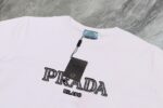 Prada t-shirt - Image 4