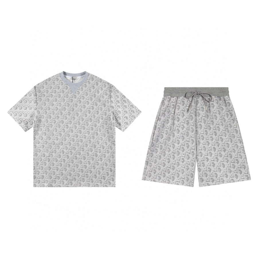 Dior short set - Image 2