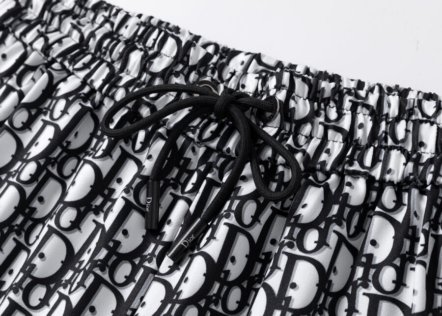 Dior short set - Image 2