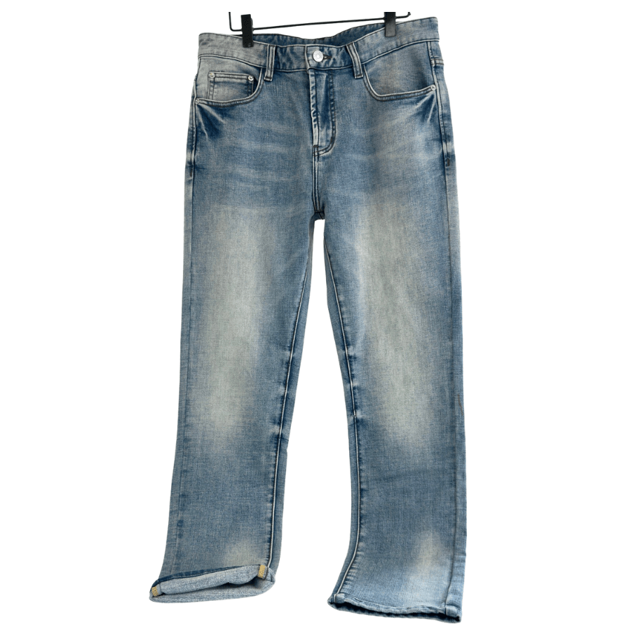 LIVIAN FUNDOS - 2025-07-29T225421.021 Dior jeans - Image 1