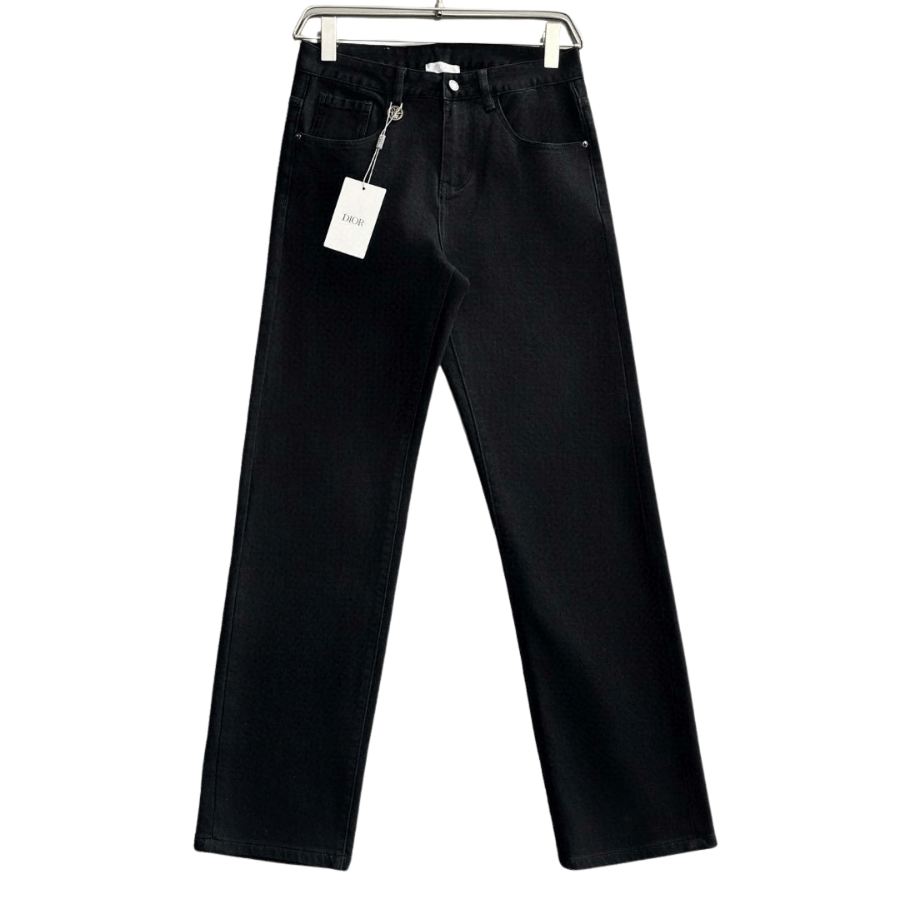 LIVIAN FUNDOS - 2025-07-30T170949.774 Dior jeans - Image 1