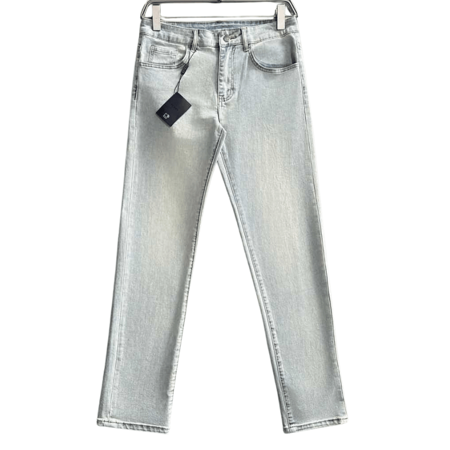 LIVIAN FUNDOS - 2025-07-31T163806.828 Prada jeans - Image 1