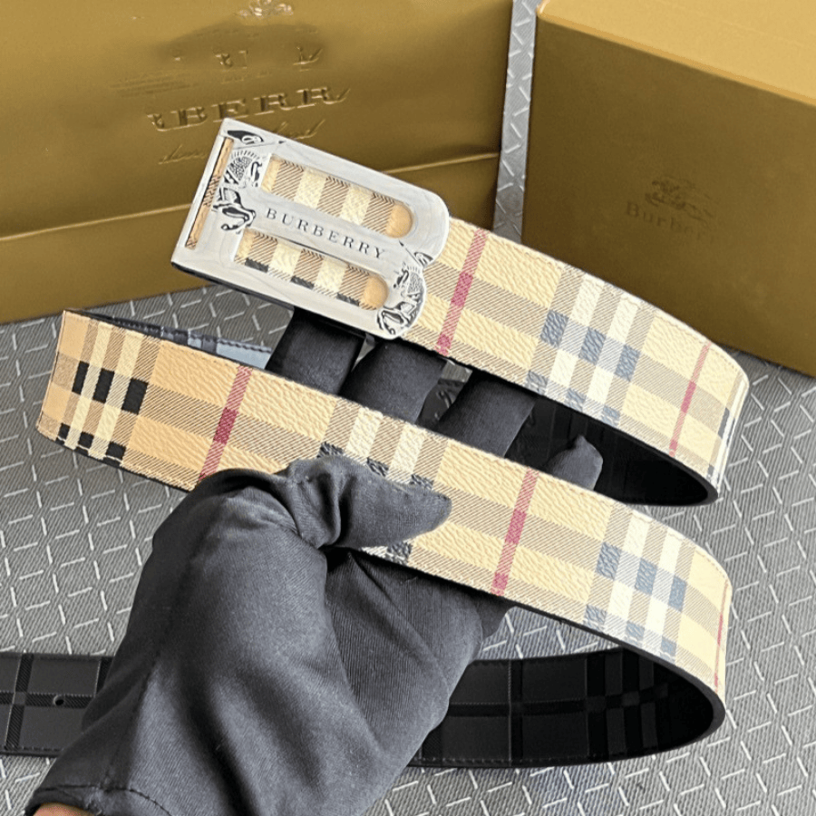 LIVIAN FUNDOS - 2025-08-08T143038.489 Burberry belt - Image 1