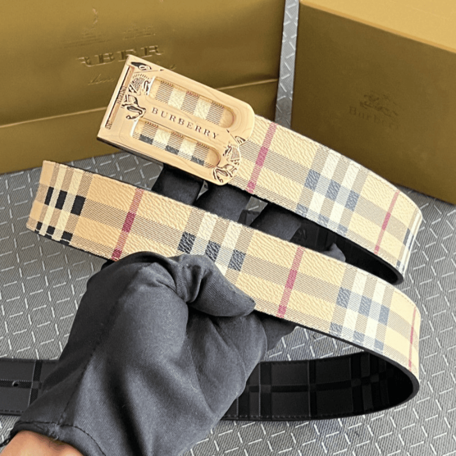 LIVIAN FUNDOS - 2025-08-08T150409.043 Burberry belt - Image 1