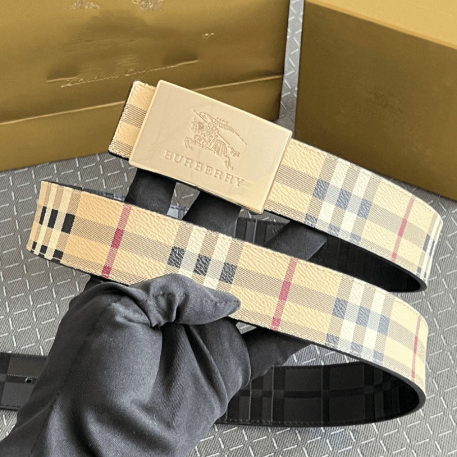 LIVIAN FUNDOS - 2025-08-08T152658.407 Burberry belt - Image 1