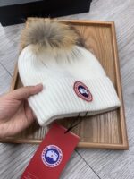 Canada goose beanie - Image 3