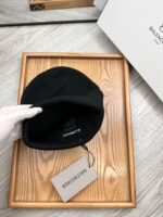 Balenciaga beanie - Image 3