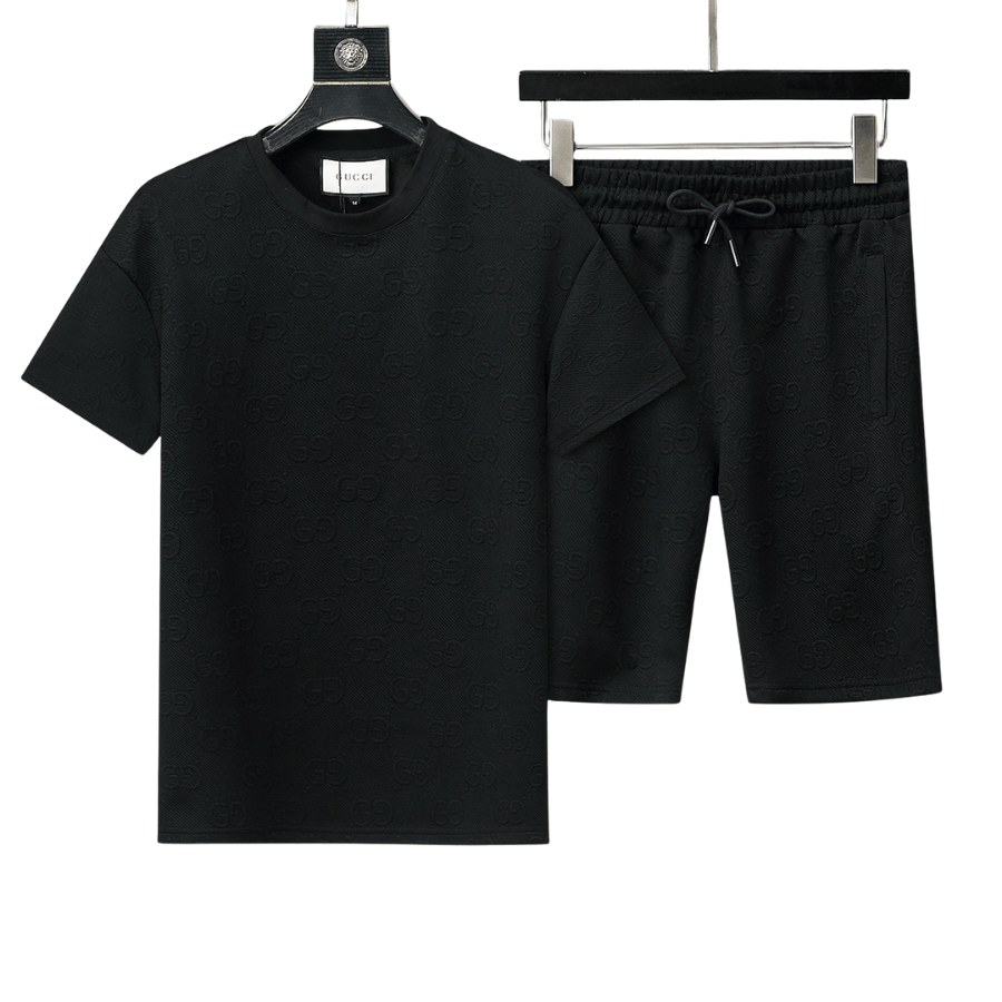 LIVIAN FUNDOS - 2025-09-22T155053.108 Gucci short set - Image 1