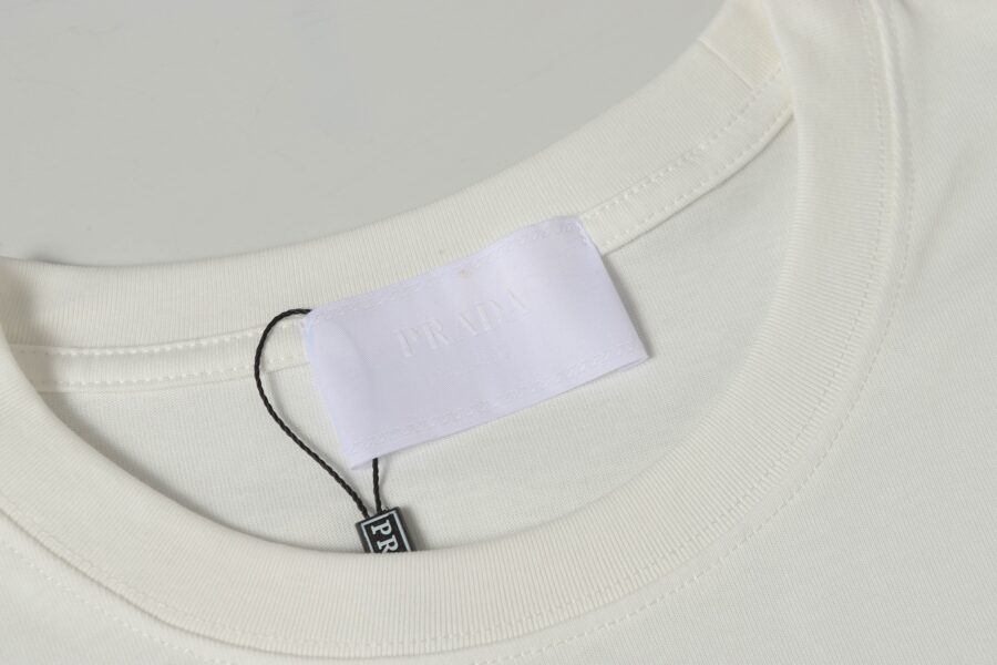 Prada t-shirt - Image 5