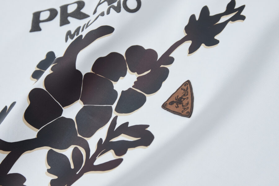 Prada t-shirt - Image 6